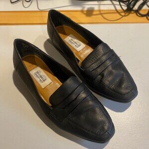 Sostanza - Size 6M - Womens Black Penny Leather Loafer